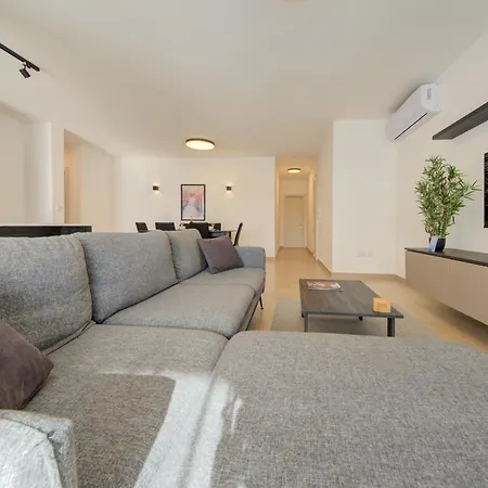 The Valley Collection - A2 * Xagħra